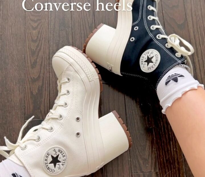 new @converse heels 👀 do we love it or hate it? Which color goes better with this outfit? 🤍🖤 #converseheels #converse #fashioninspo #styleinspo