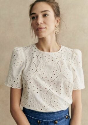 Kerina Wang - SEZANE white blouse