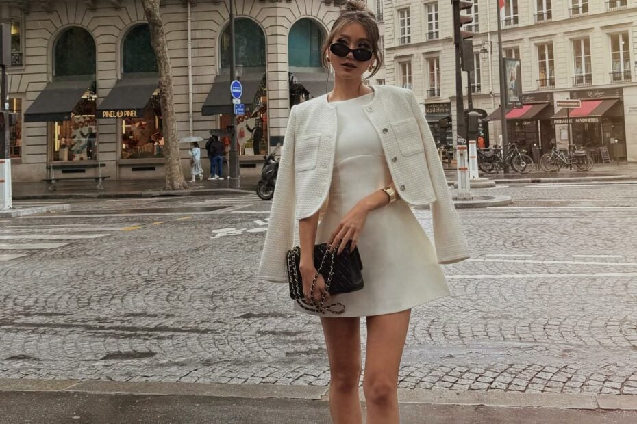 You’re so art deco fall paris in the rain 🍁🤎🍂