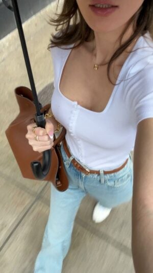 Kerina Wang - white tee + jeans but STYLISH