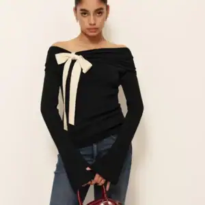 Kerina Wang - COMMENSE black bow-decor knit top