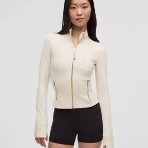 Kerina Wang - Define Cropped Jacket Nulu