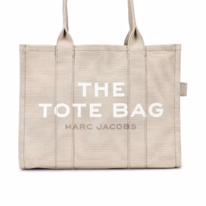 Kerina Wang - MARC JACOBS beige tote bag