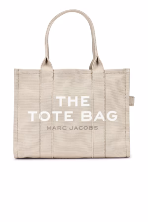 Kerina Wang - MARC JACOBS beige tote bag