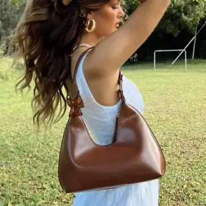 Kerina Wang - REEVES brown bag