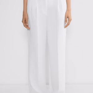 Kerina Wang - ARITZIA The Effortless Pant Crepette