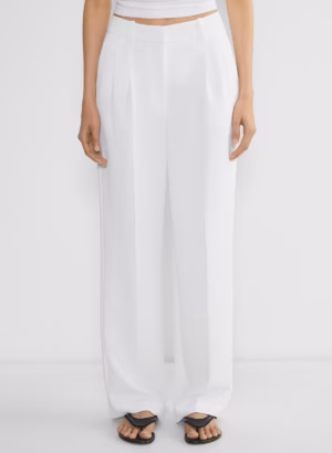 Kerina Wang - ARITZIA The Effortless Pant Crepette
