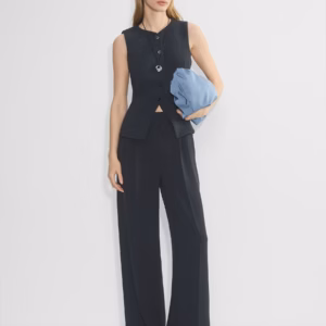 Kerina Wang - ARITZIA The Effortless Pant Wider Crepette