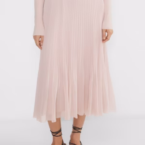 Kerina Wang - ARITZIA Twirl Pleated Skirt