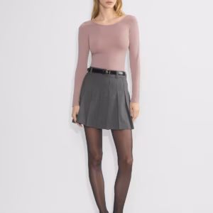 Kerina Wang - ARITZIA Smooth Seamless Malba Longsleeve
