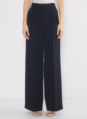 Kerina Wang - ARITZIA The Effortless Pant Wider