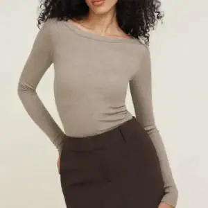 Kerina Wang - DYNAMITE CLOTHING Nola Ribbed Long Sleeve T Shirt
