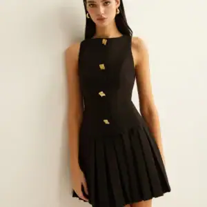 Kerina Wang - COMMENSE Metal-Button Pleated Tank Dress