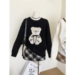 Kerina Wang - Dute - Crewneck Bear Applique Sweater - Yesstyle