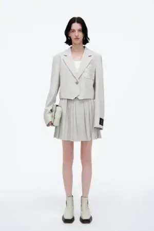 Kerina Wang - Classic All-Match Pleated Miniskirt - SelfWho