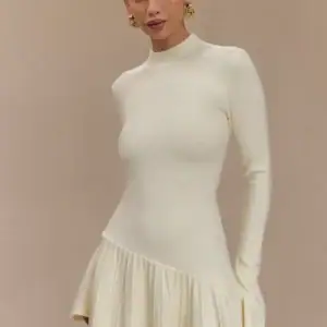 Kerina Wang - Blair Knit Mini Dress with Pleats - Meshki