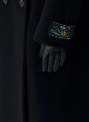 Kerina Wang - Leather Gloves in Black - Aritzia