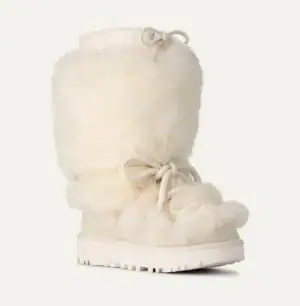 Kerina Wang - Women's Classic Tall Chalet - Ugg