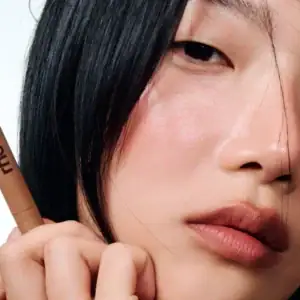 Kerina Wang - Peptide Lip Shape - Rhode