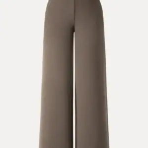 Kerina Wang - Stretchy Mid Rise Straight Leg Pull-on Pants with Pockets - OGL