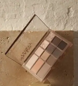 Kerina Wang - CLIO Shade & Shadow Palette - YesStyle