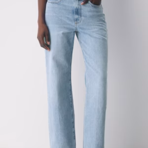 Kerina Wang - Denim Forum The Farrah Curve-Fit Hi-Rise Wide Jean - Aritzia