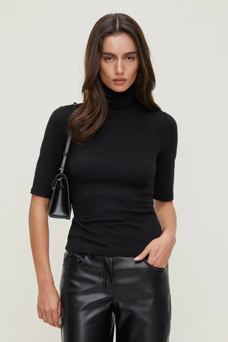 Kerina Wang - 3%2F4-sleeve-turtleneck-top - DYNAMITE (CAD)
